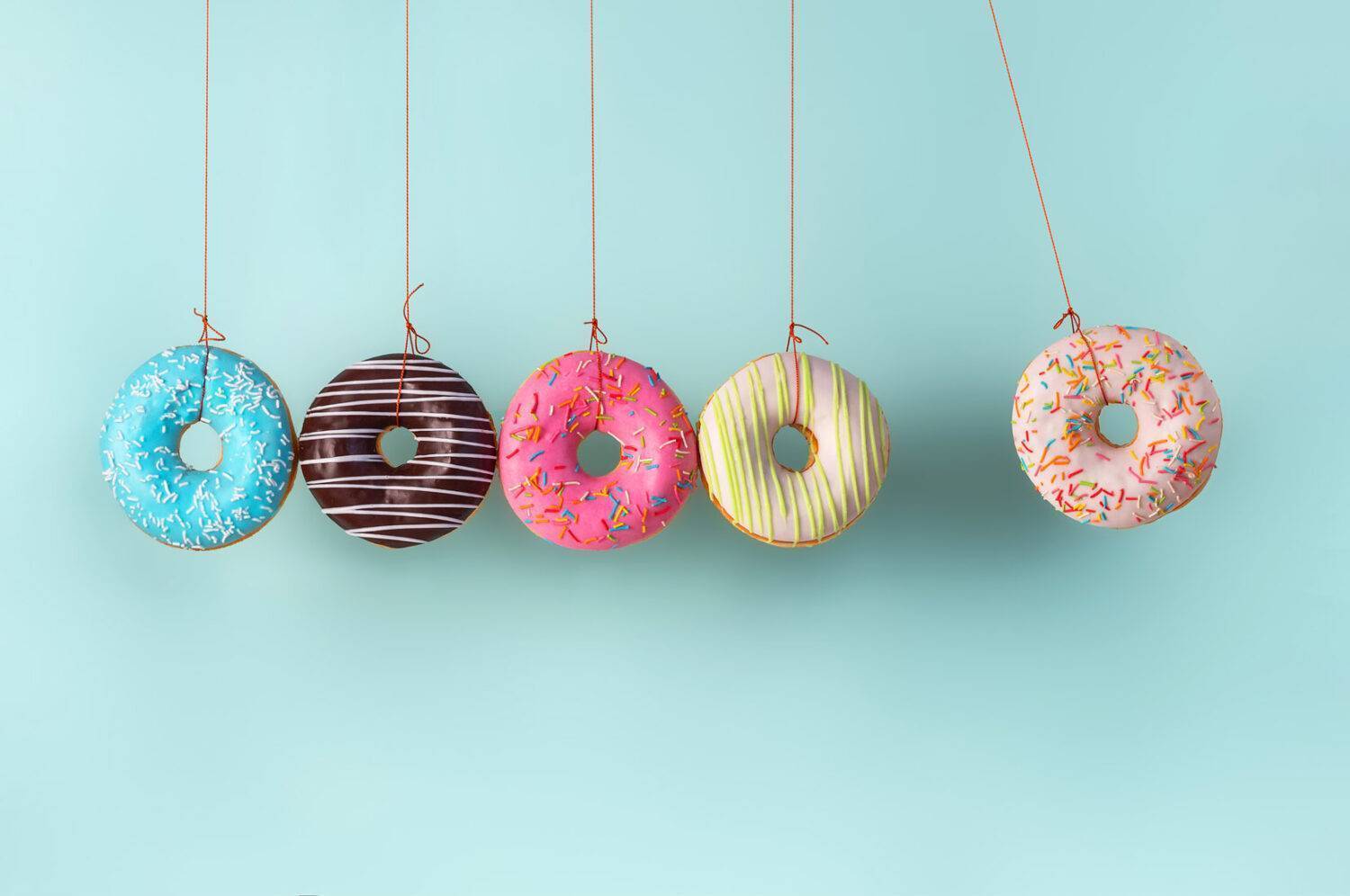 collision-balls-made-from-donuts-Y7S2XTW